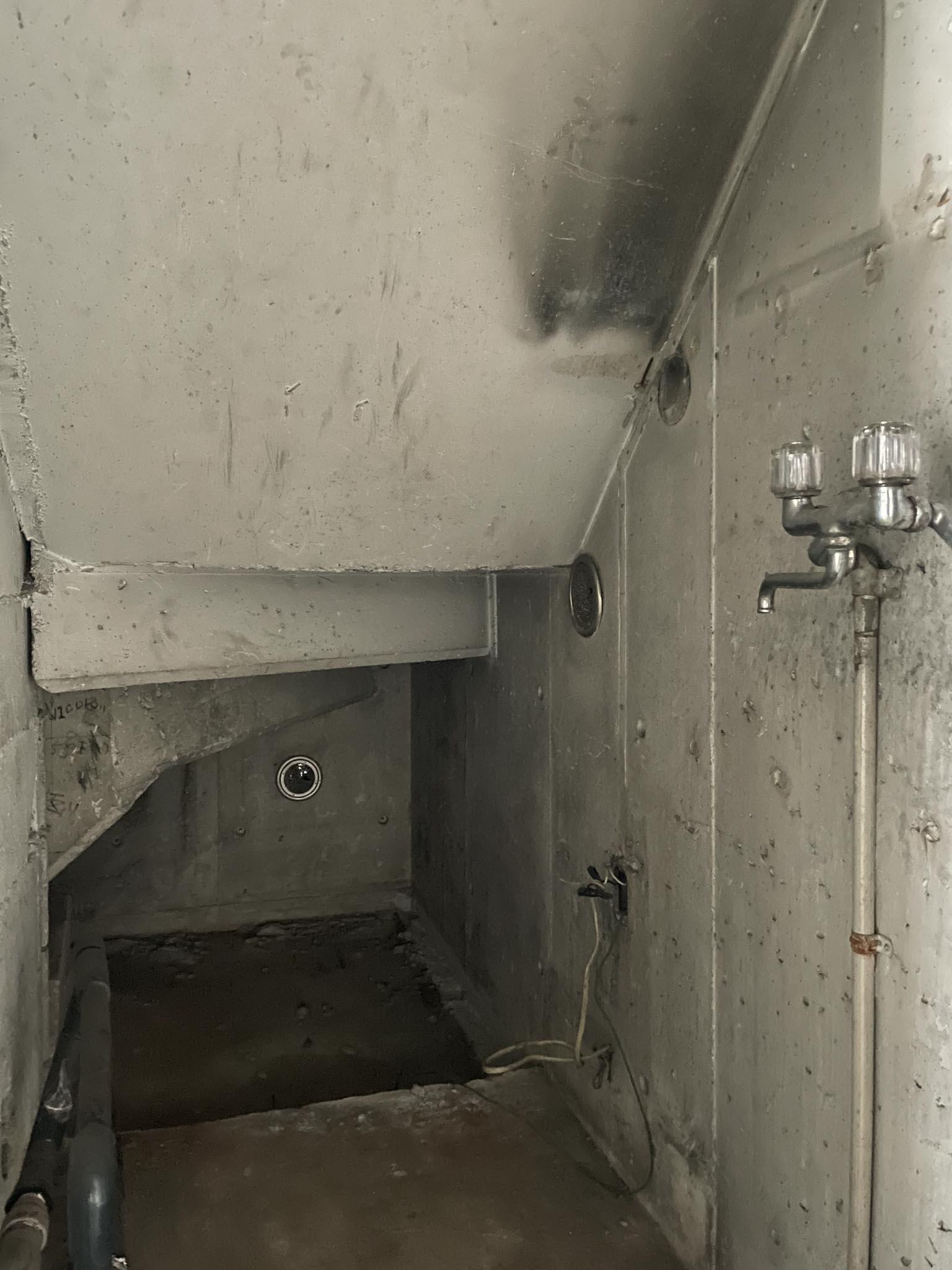 杉並区上荻の賃貸物件/一番右の扉は倉庫スペース