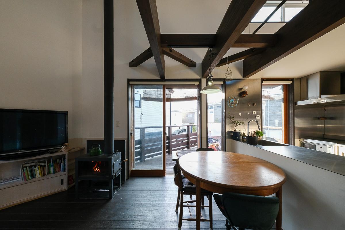 埼玉県さいたま市南区大字大谷口の売買物件/各方向に窓があり、明るい室内