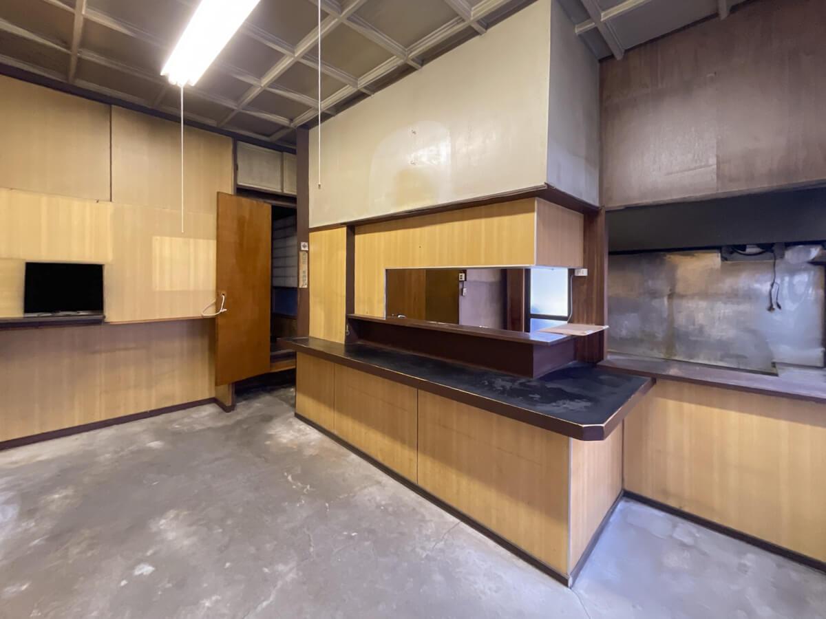 中央区新富の賃貸物件/1階：天井と床の仕上げに心が踊ります