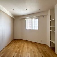 港区赤坂の賃貸物件/北側にある8.2帖のベッドルーム