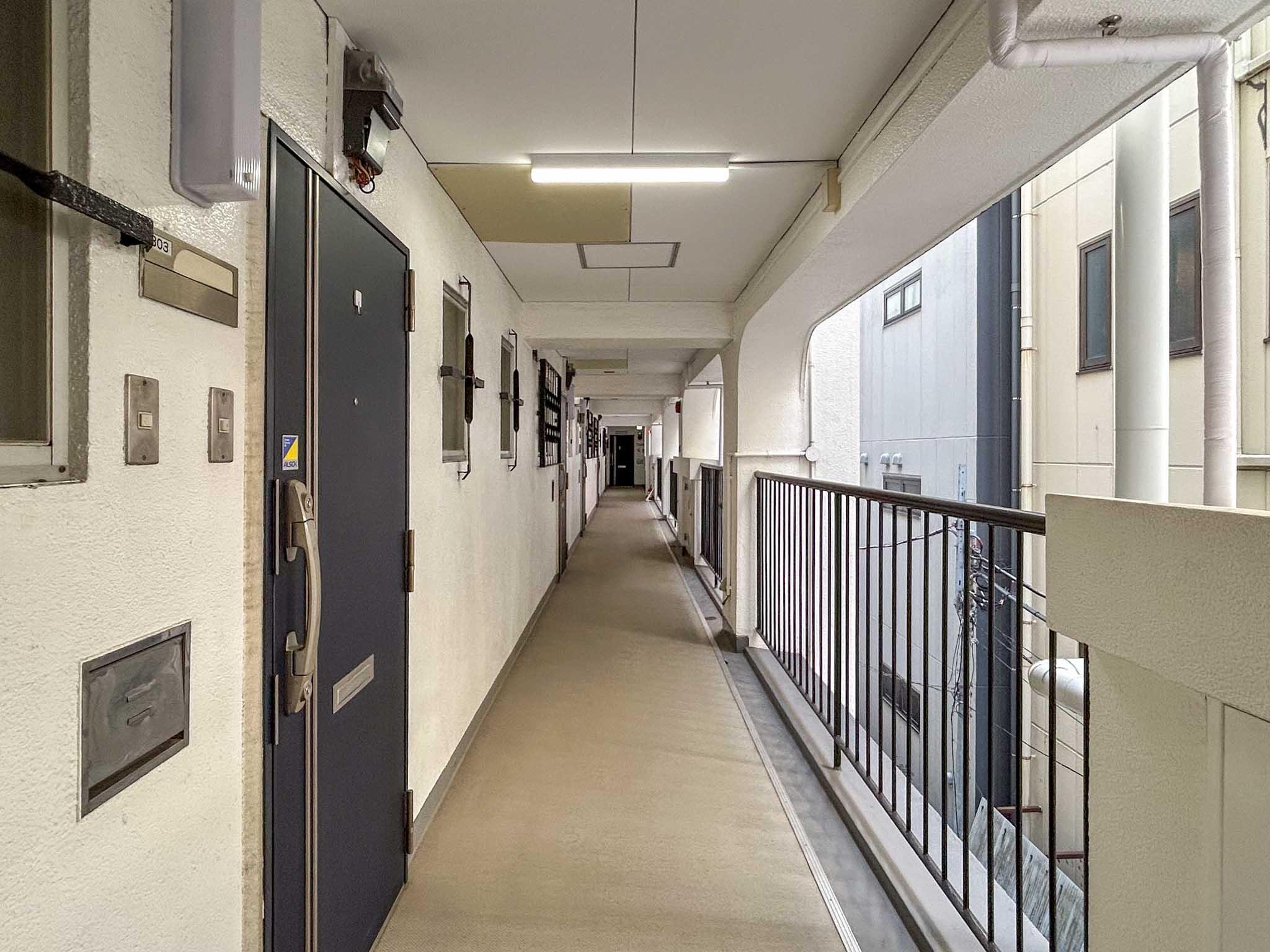 港区南青山の賃貸物件/共用廊下