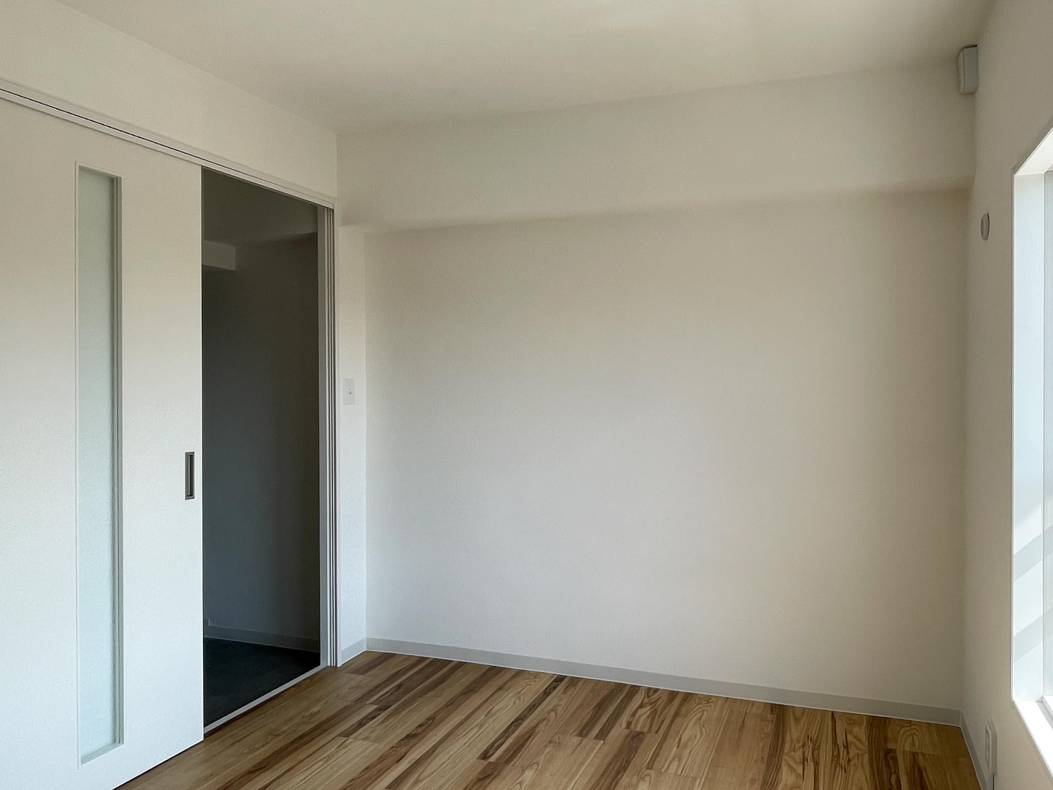 立川市幸町の賃貸物件/洋室を東に向かって