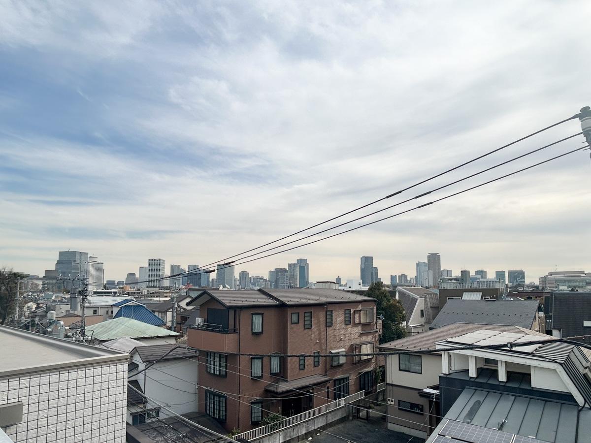 新宿区須賀町の賃貸物件/バルコニーからの眺望
