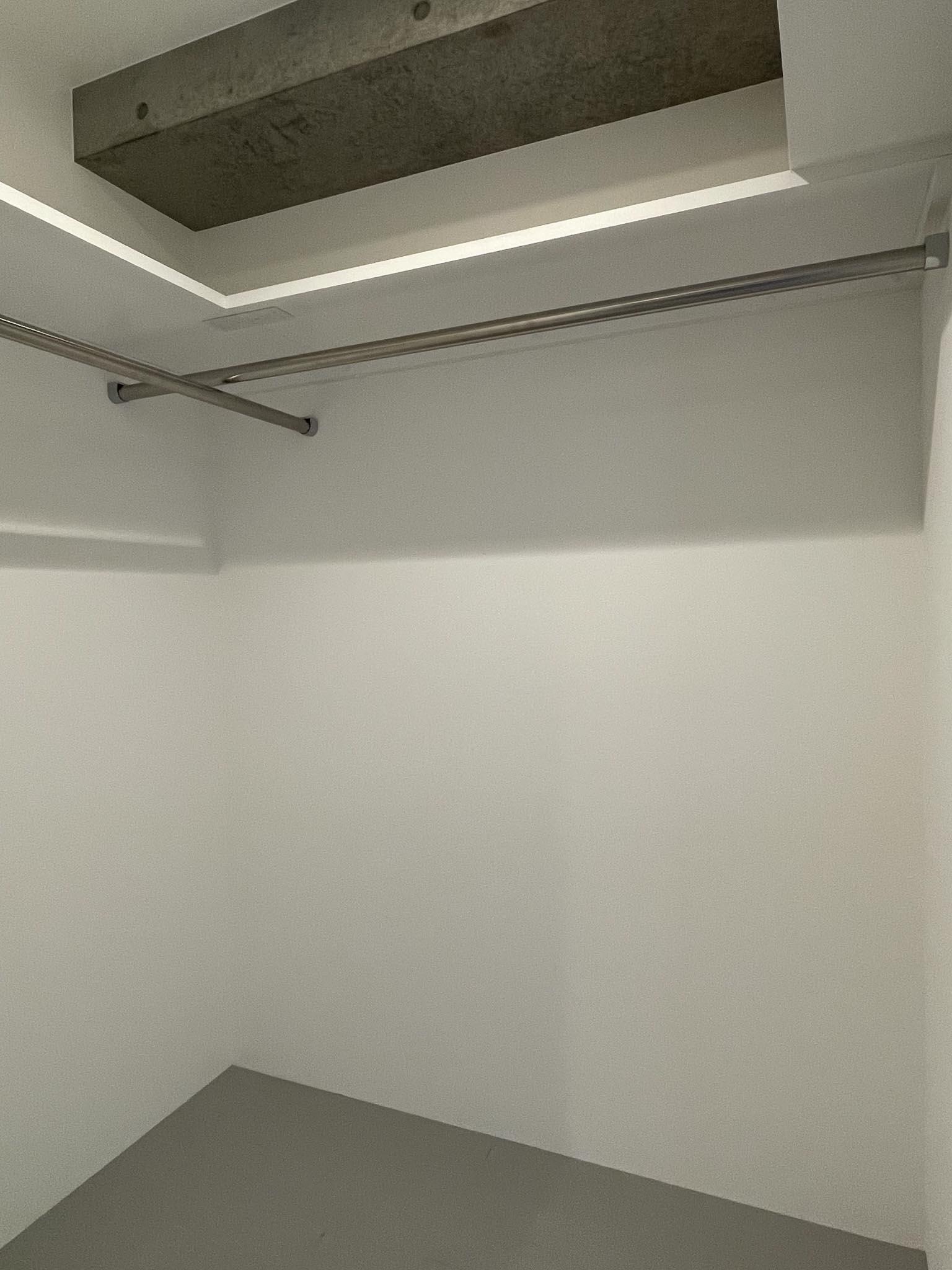 杉並区高円寺南の賃貸物件/203：玄関横に嬉しいウォークインクローゼット