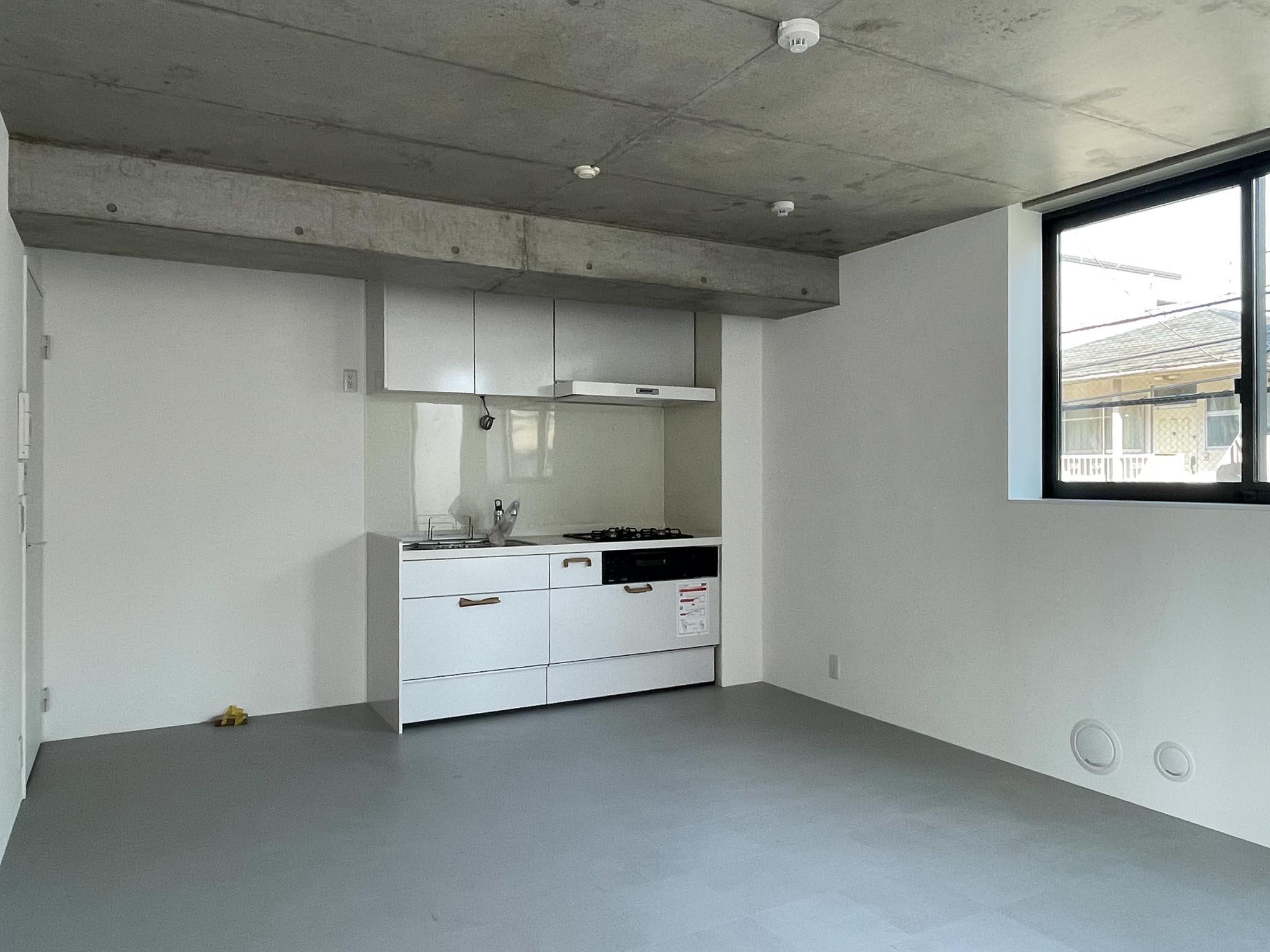 杉並区高円寺南の賃貸物件/201：リビングを西に向かって