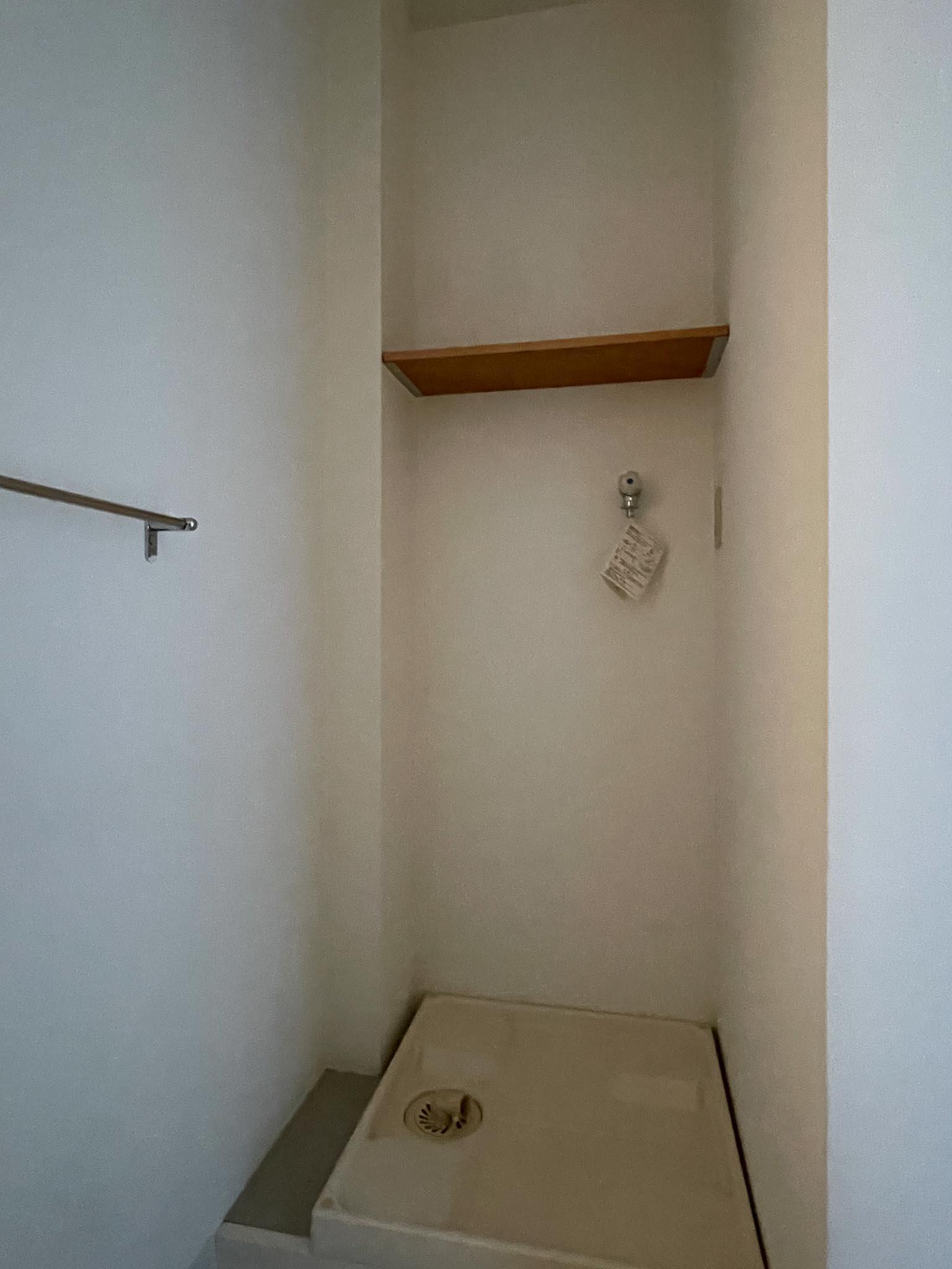 川崎市宮前区神木本町の賃貸物件/洗濯機置き場は洗面所にあります