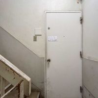 渋谷区渋谷の賃貸物件/玄関を外から