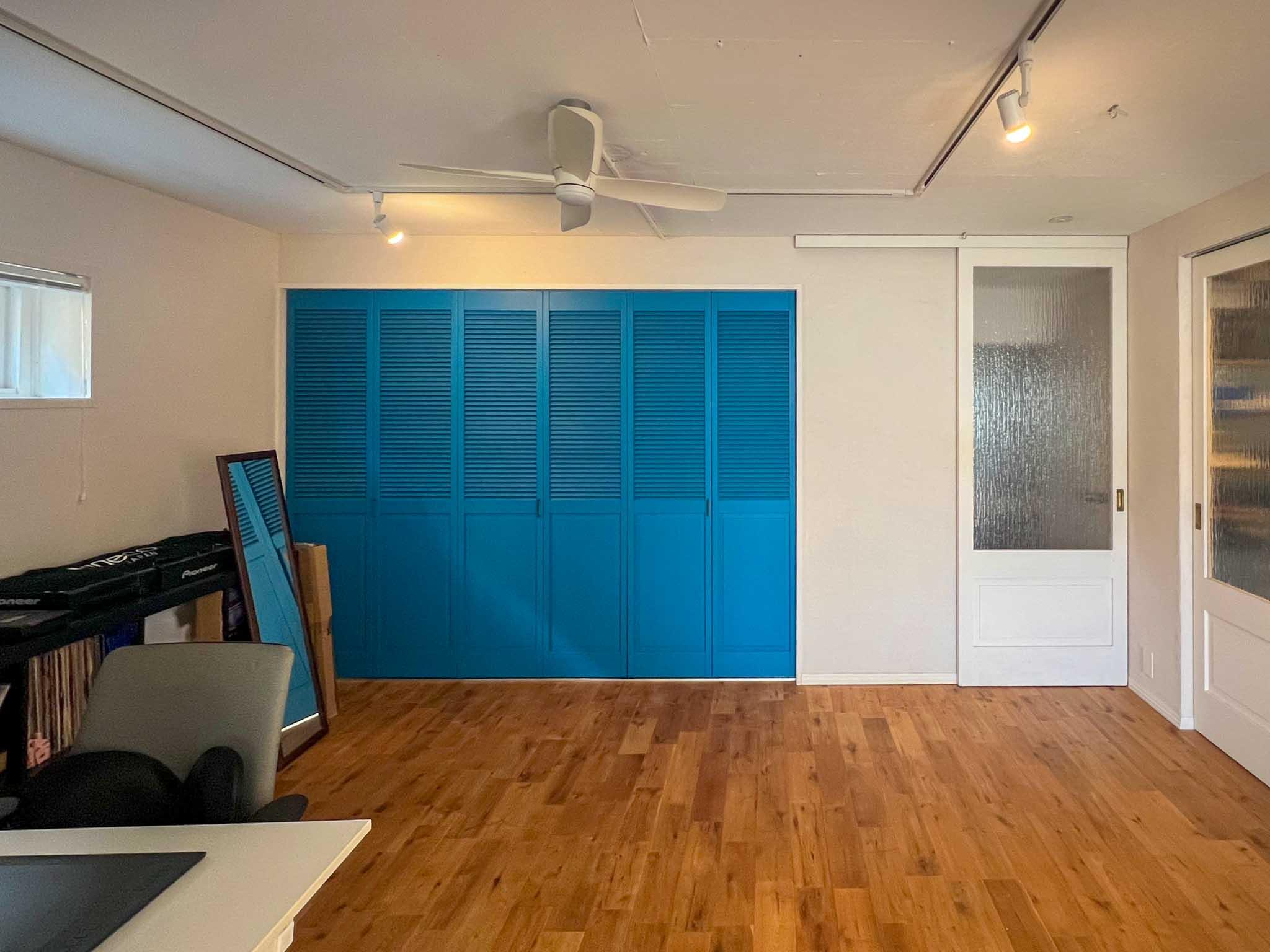 川崎市中原区井田三舞町の売買物件/リビングの奥に水回りと洋室がまとまっています