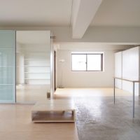 昭島市武蔵野の売買物件/突き当たりが寝室エリア（オーナー退去後2017年の写真）