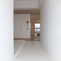 昭島市武蔵野の売買物件/玄関から室内を見る（2017年賃貸募集時の状態）