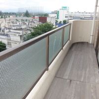 昭島市武蔵野の売買物件/見晴らしのよさを期待してしまうバルコニー（2017年賃貸募集時の状態）