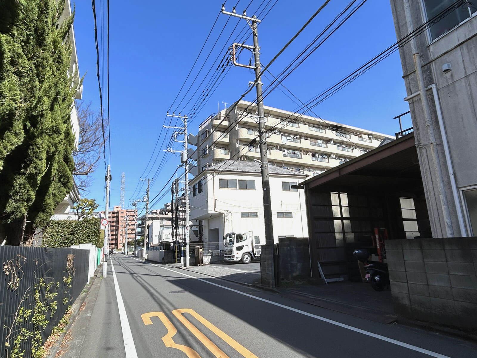 昭島市武蔵野の売買物件/バルコニーは南西向き、6階なら視界を遮るものはなさそう