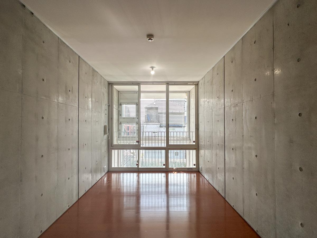 大田区南千束の賃貸物件/もう一つの洋室。２重窓のため外の音はほとんど言っていいほど聞こえてきません