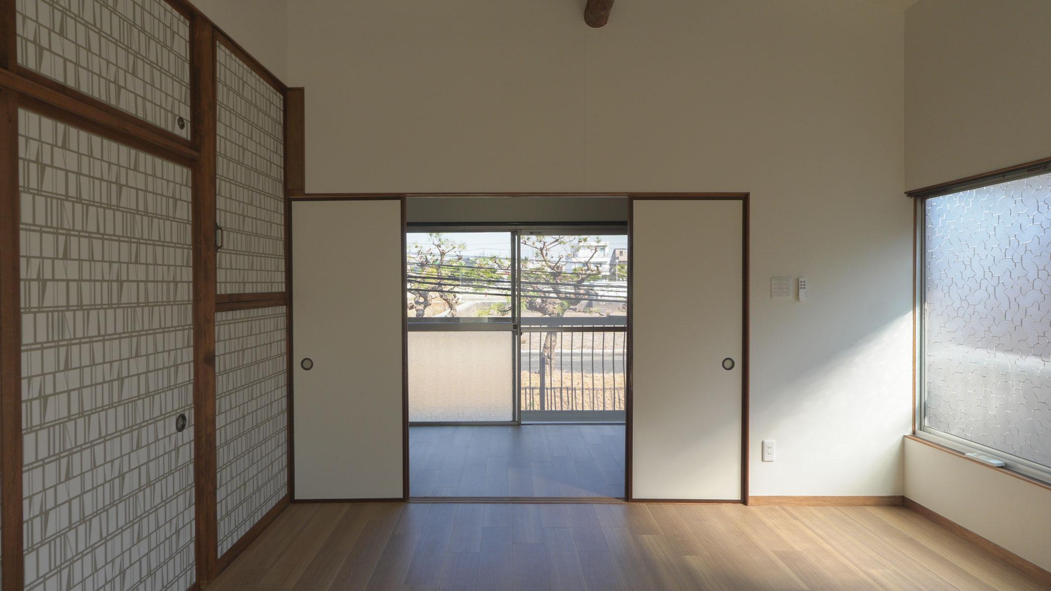 世田谷区鎌田の賃貸物件/メゾネットですが、2階は襖で閉じることが可能。ふたり暮らしの場合、上下階で二手に分かれてリモートワークする等、使い分けがしやすそうです