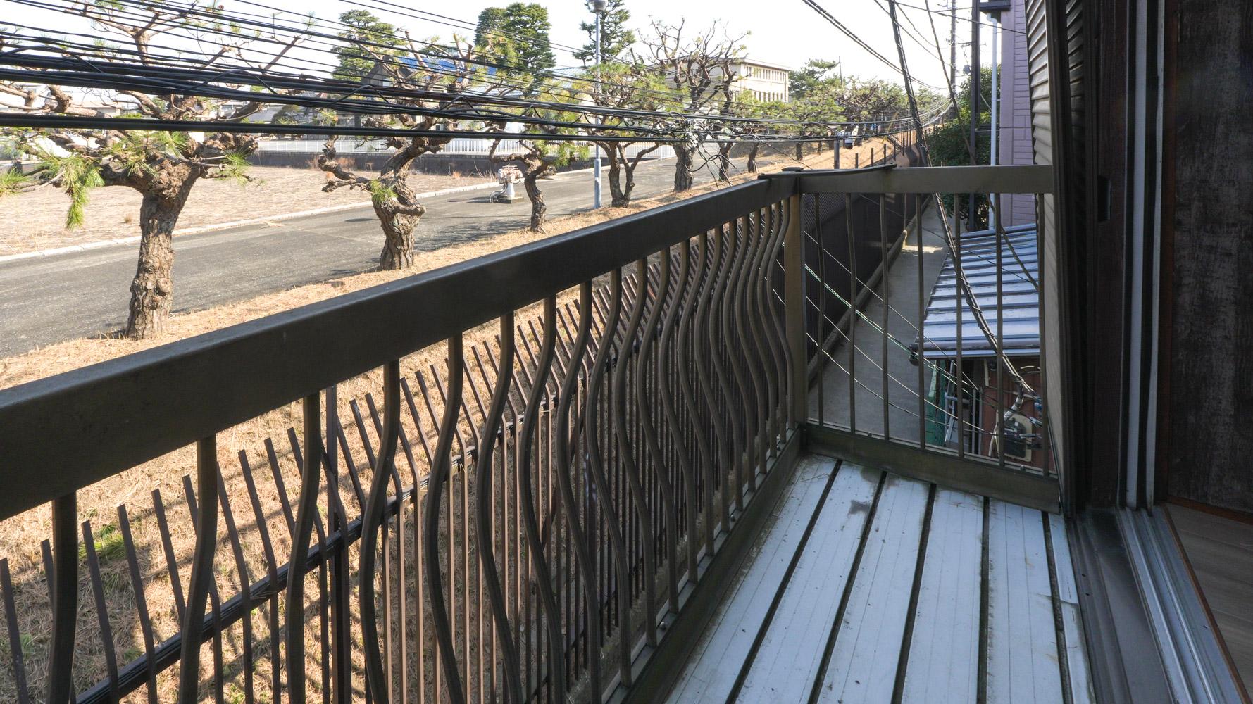 世田谷区鎌田の賃貸物件/2階北側のベランダ