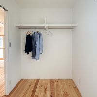 江東区白河の賃貸物件/３畳ほどの洋室にはワイドなクローゼットがついています