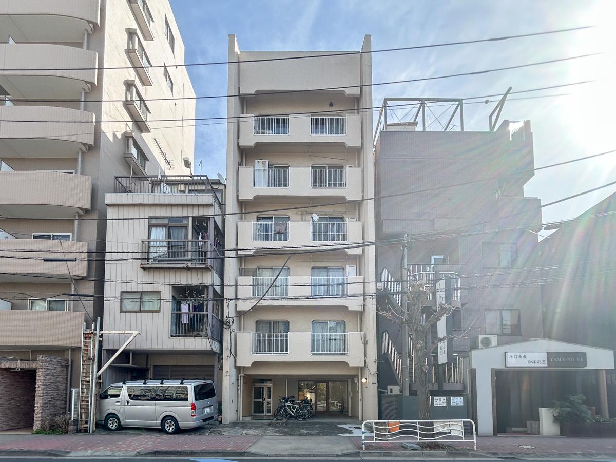 江東区白河の賃貸物件/建物外観。レトロな佇まいが愛着を感じさせてくれます