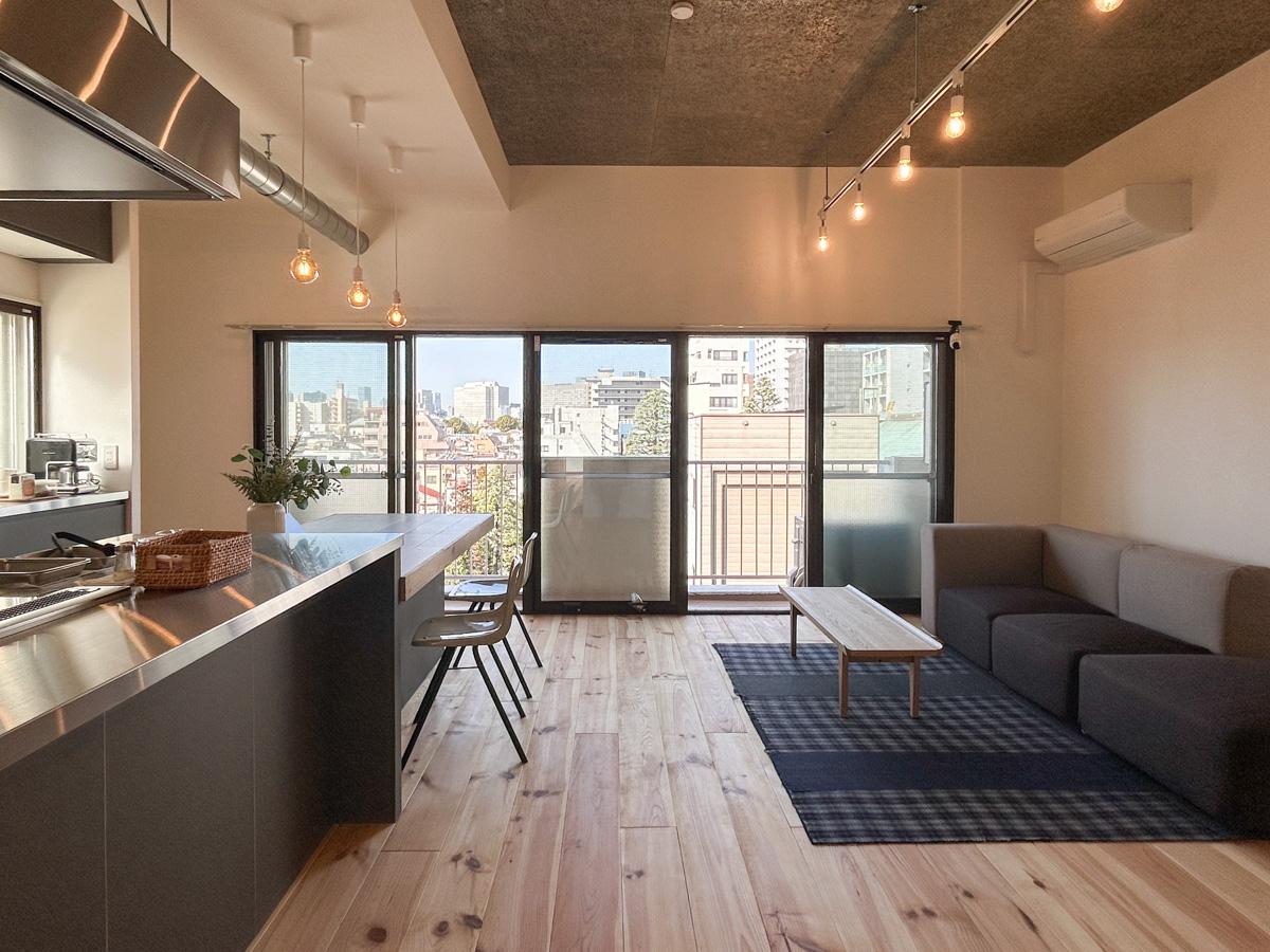 江東区白河の賃貸物件/リビングの窓は東向きのため。午前中が日の当たるベストな時間帯