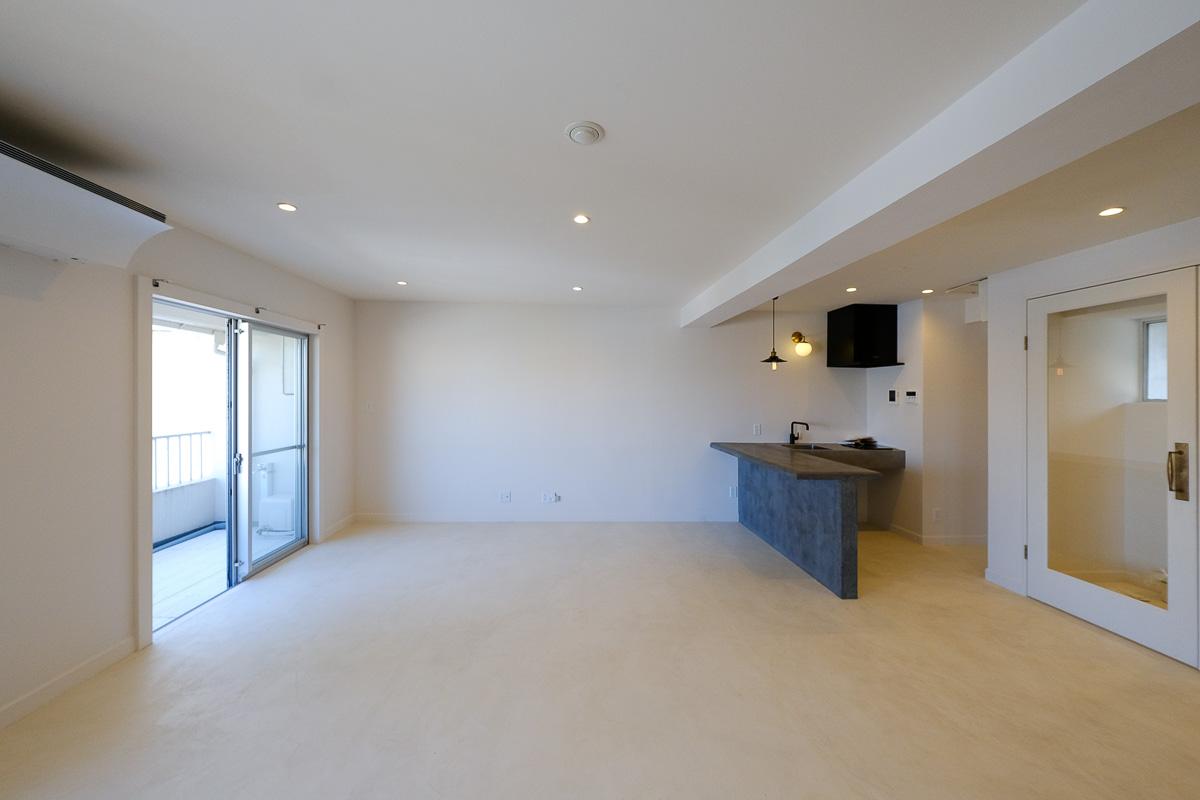 港区北青山の賃貸物件/コレクションしてきた家具を並べてみたくなる雰囲気