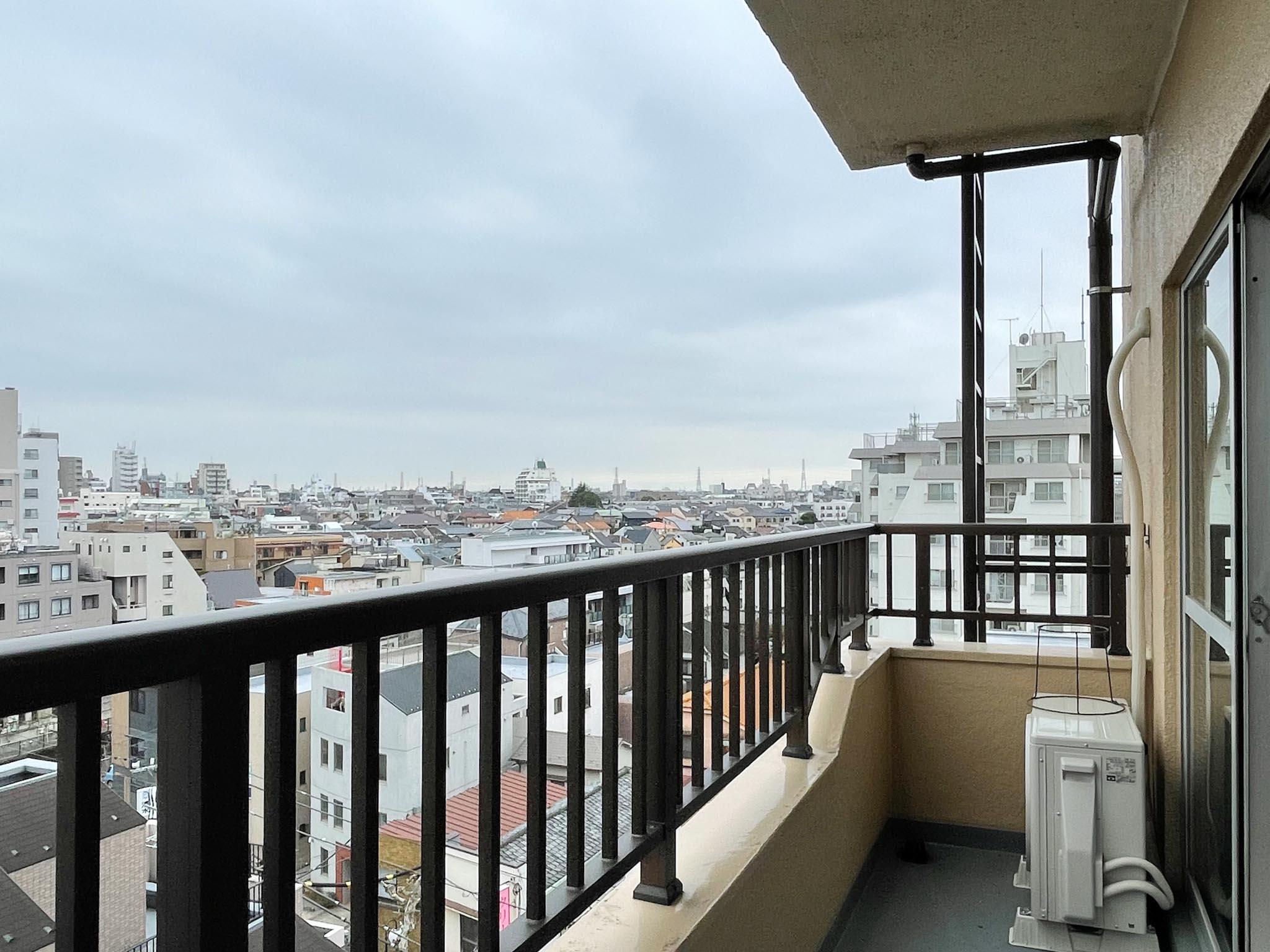 杉並区上荻の賃貸物件/ベランダ。置き型の竿掛けのご用意をお願いいたします