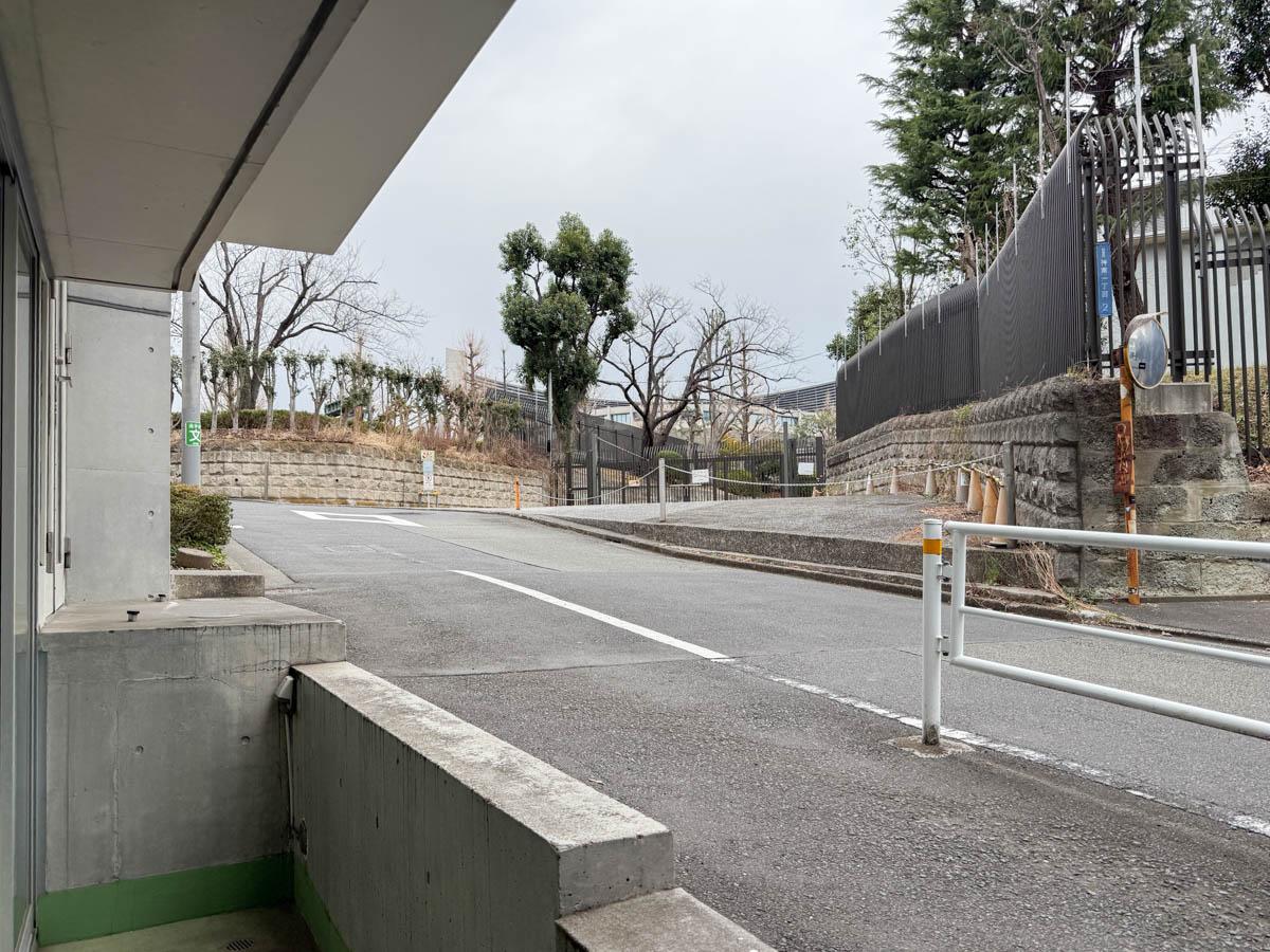 渋谷区神南の賃貸物件/テラスから目線を上げると、代々木体育館を仰ぎ見ることができます