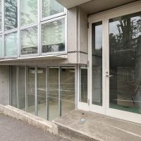 渋谷区神南の賃貸物件/店舗の入口はこの右手の扉から