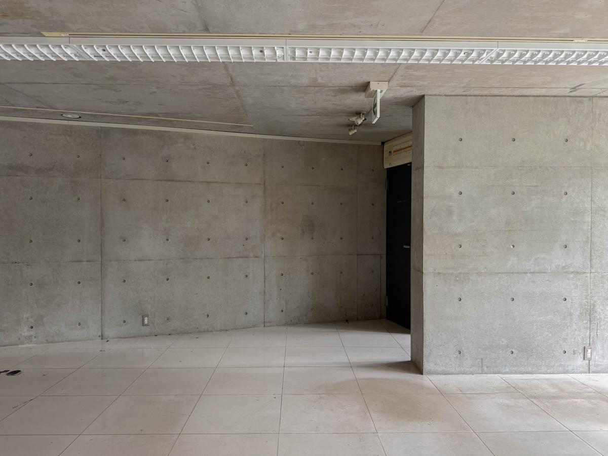 渋谷区神南の賃貸物件/コンクリートの壁が空間をカッコよく演出してくれます