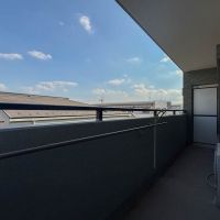 杉並区高円寺北の売買物件/バルコニー。周囲の建物よりも高さがあり、視線が気にならないのが嬉しい