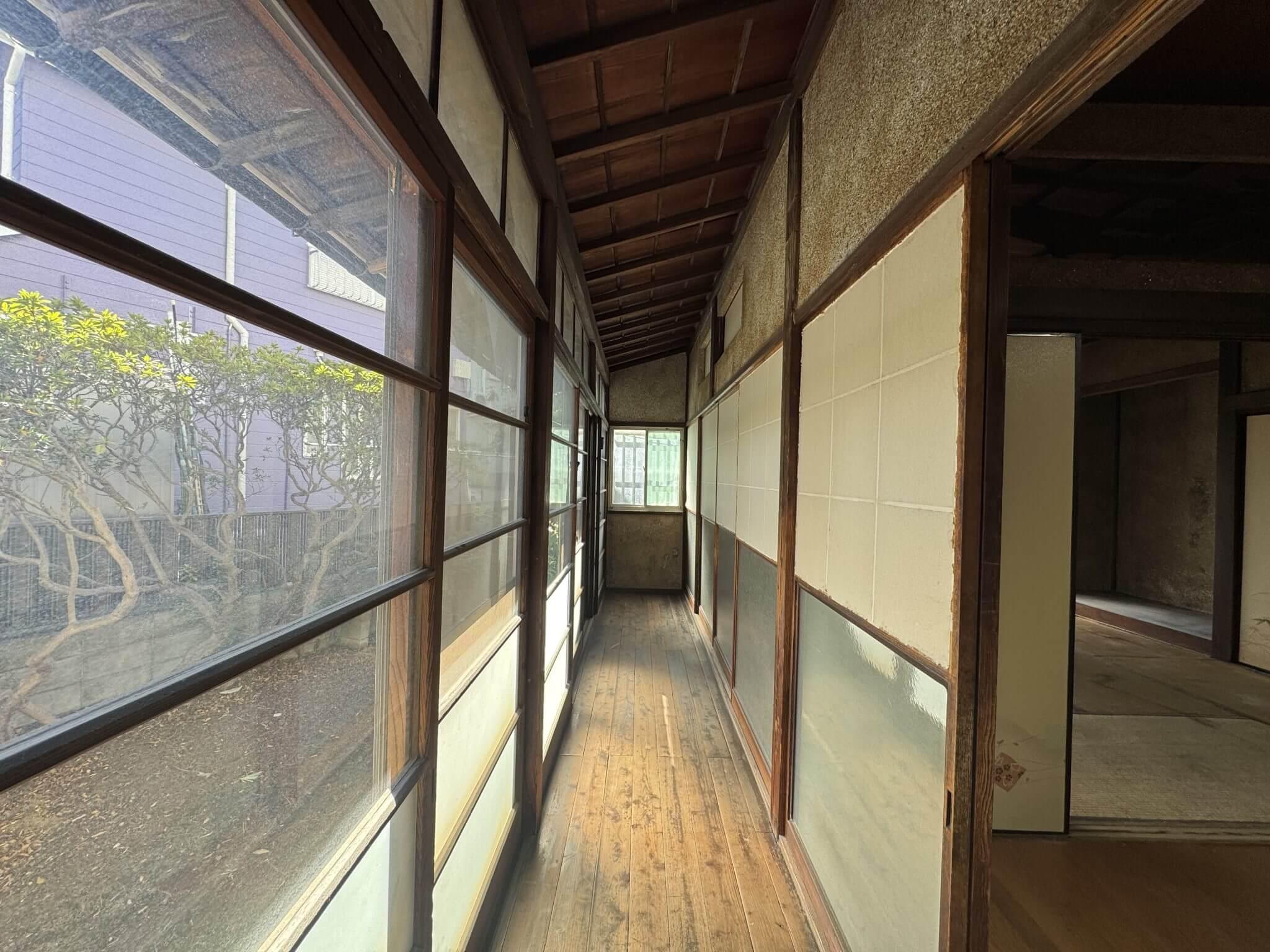 杉並区大宮の賃貸物件/縁側の床材、天井、建具、この物件の強みとなりそう