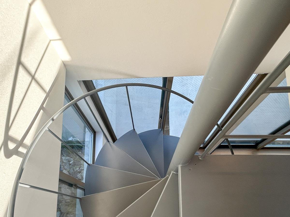 杉並区高井戸東の賃貸物件/【A号室】螺旋階段