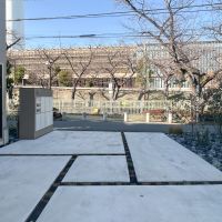 杉並区高井戸東の賃貸物件/中庭は広々としたスペース