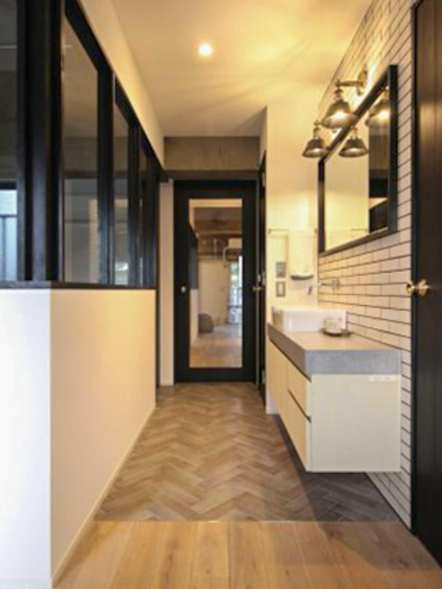 川崎市宮前区有馬の賃貸物件/玄関側の洗面スペース