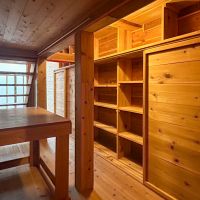 文京区千駄木の賃貸物件/1階の収納空間。天高は1.45mほど