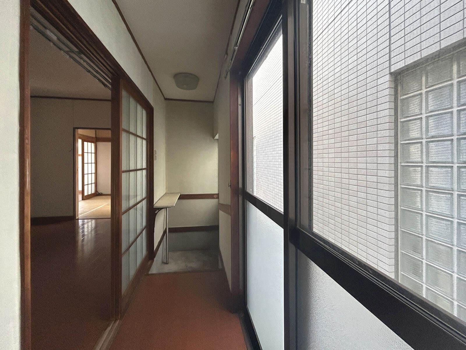 大田区大森中の賃貸物件/1F：縁側の端に今は出入りできない勝手口が残っています