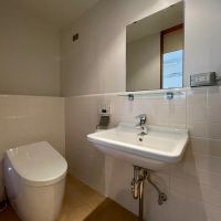 中野区東中野の賃貸物件/洗面所とトイレは同室です