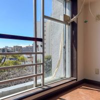 世田谷区池尻の賃貸物件/ごろんと寝ころんで、くつろぎたくなる窓辺