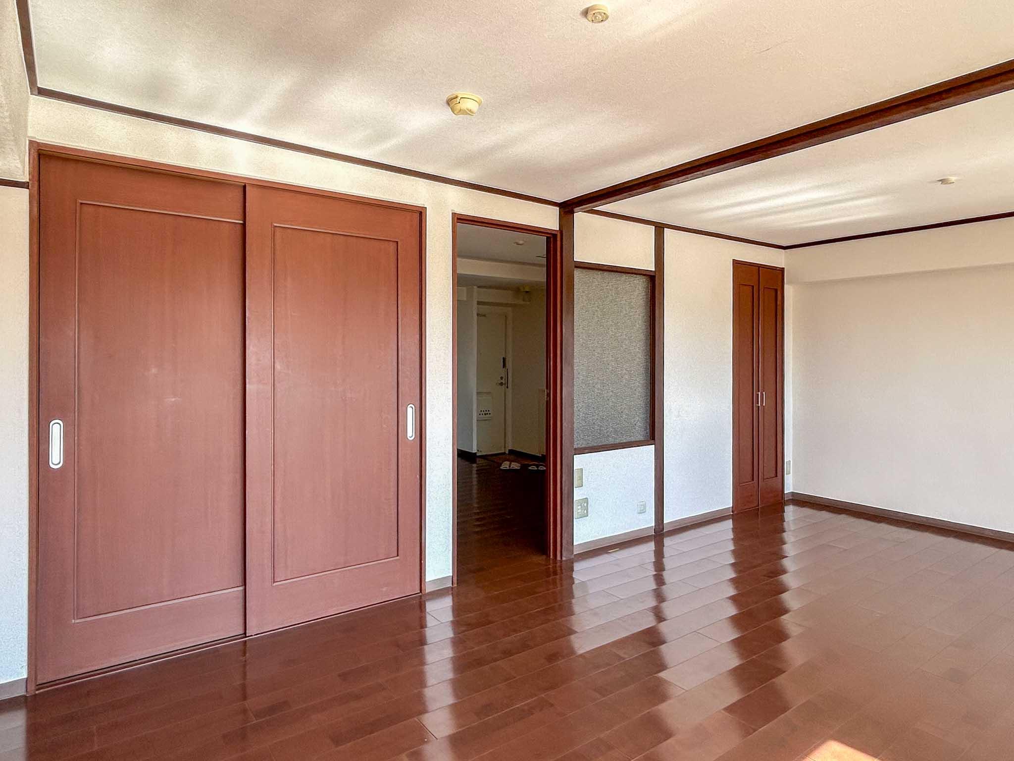 世田谷区池尻の賃貸物件/玄関側をみる