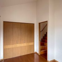 杉並区成田東の賃貸物件/2階：高いところで3.6mほどある勾配天井