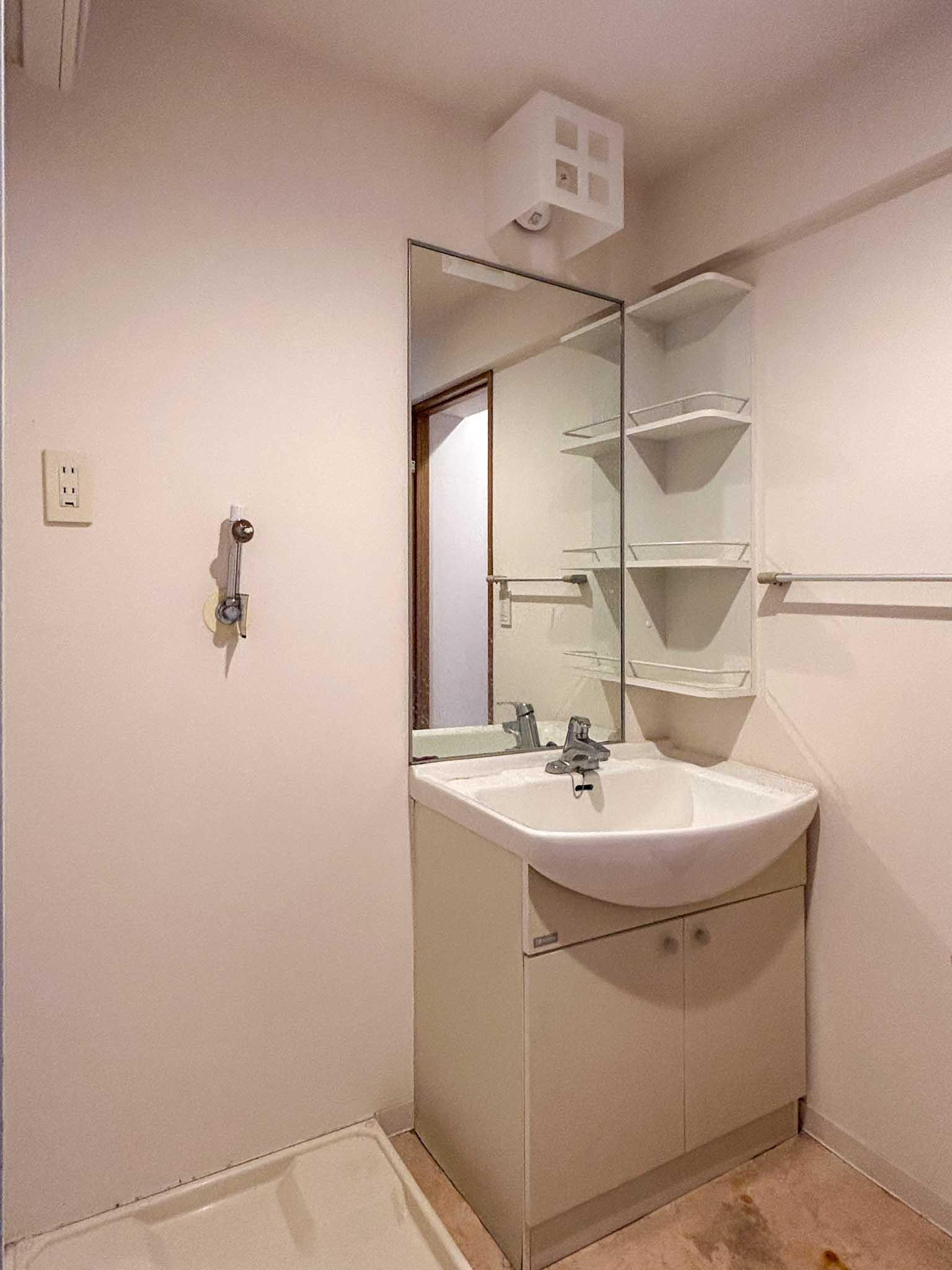 杉並区成田東の賃貸物件/2階：全面脱衣室