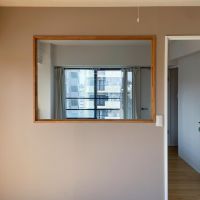 豊島区上池袋の賃貸物件/小窓を通して隣の部屋と、その先の景色まで見える