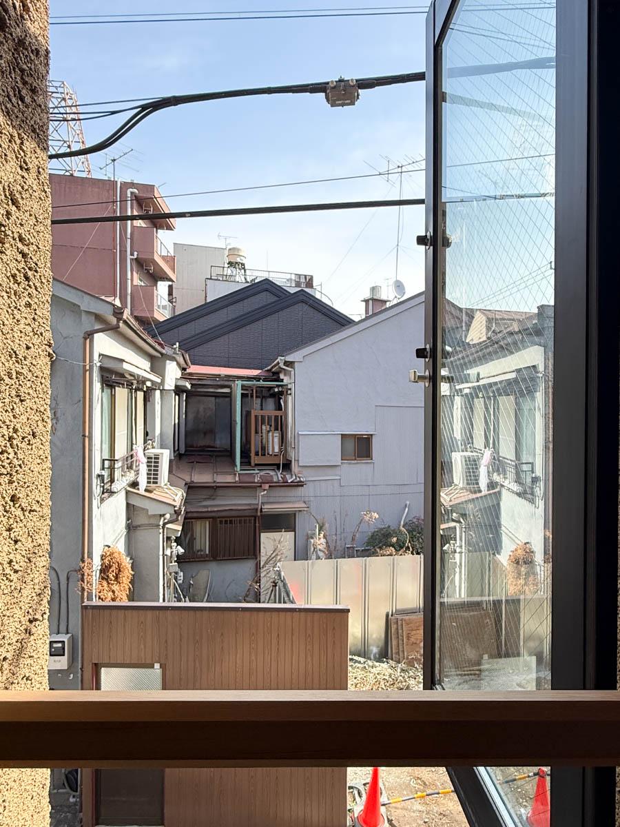 台東区日本堤の賃貸物件/窓の先の眺め