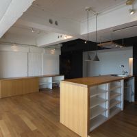 中野区中野の売買物件/キッチンカウンター裏も収納になっている