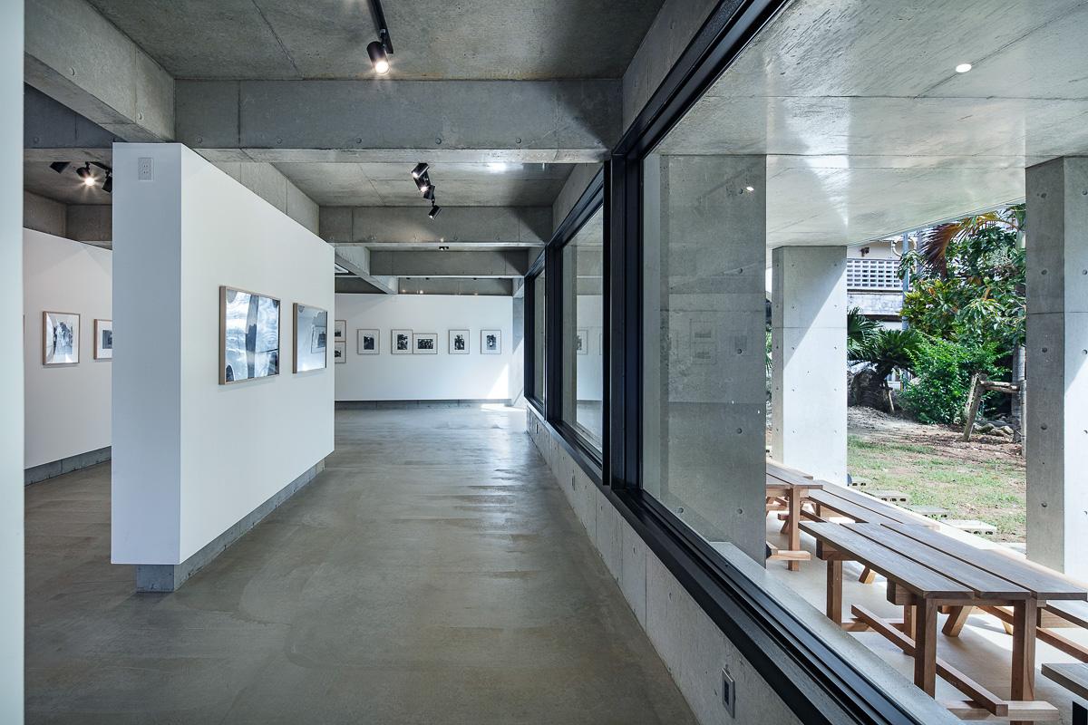 沖縄県宮古島市平良字下里の売買物件/展示中の一コマ photo：Kenta Hasegawa