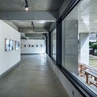 沖縄県宮古島市平良字下里の売買物件/展示中の一コマ photo：Kenta Hasegawa