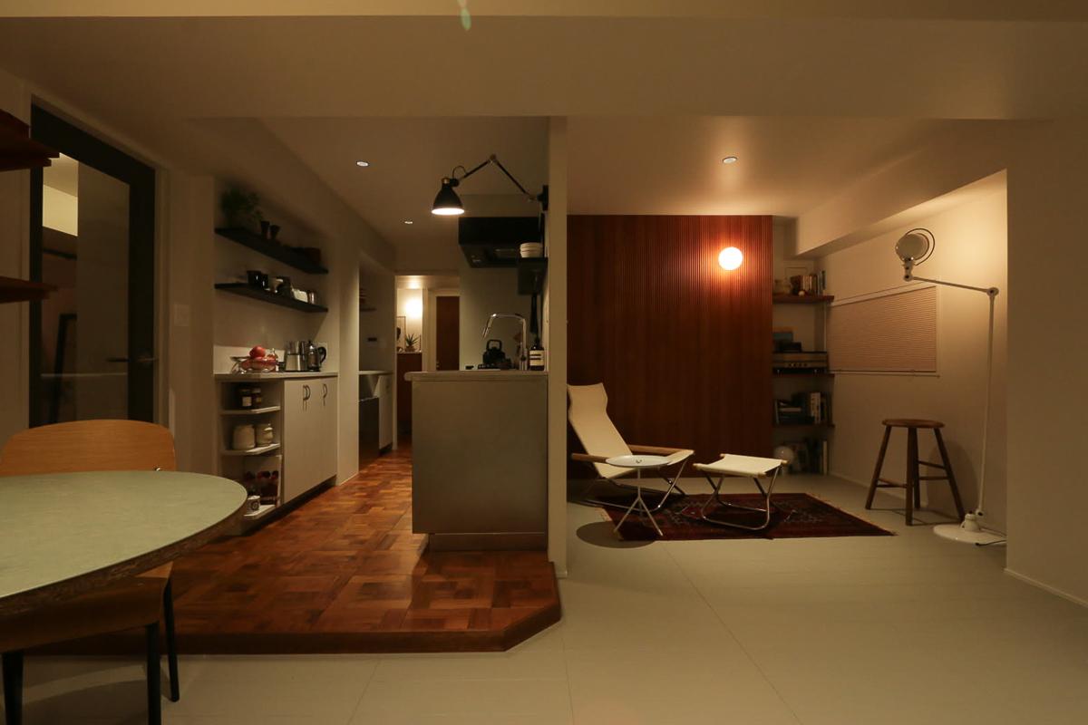 台東区小島の売買物件/夜は昼の爽やかな印象とは一転、しっとりとした大人の雰囲気