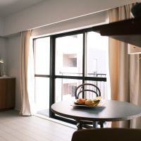 台東区小島の売買物件/東向きの窓からも明るい光が入る