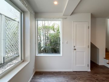 渋谷区南平台町の賃貸物件/うららかな窓辺に沿って