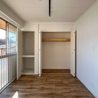 文京区白山の賃貸物件/左が押入れ、右がクローゼット