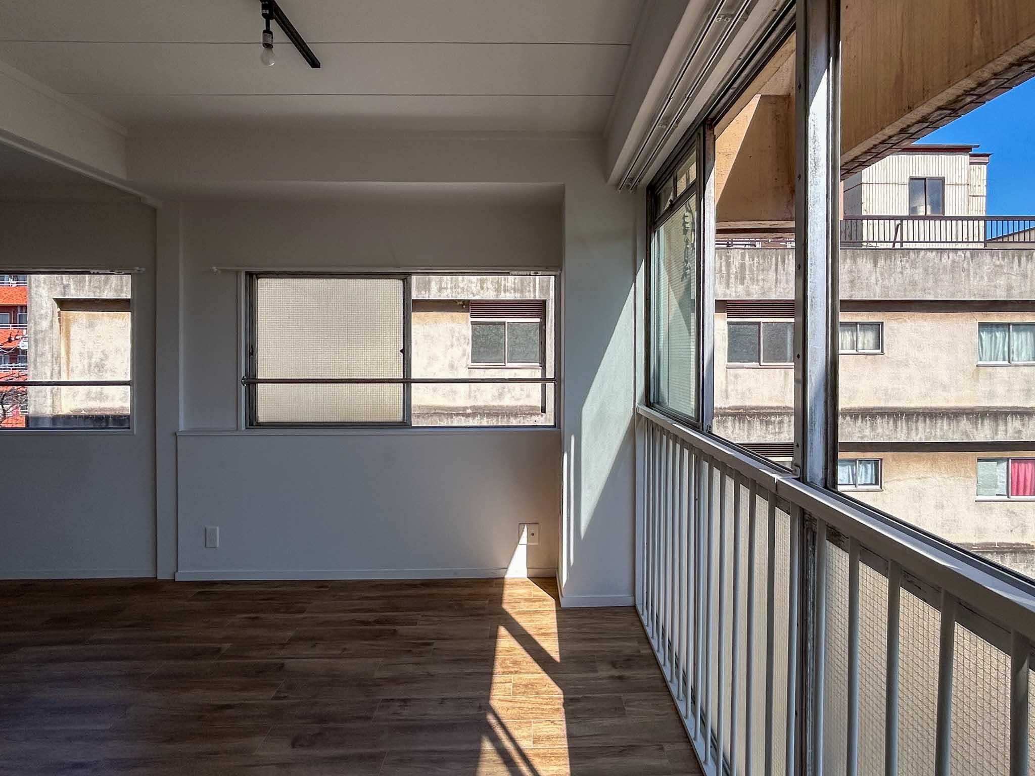 文京区白山の賃貸物件/南側の窓辺。光がたっぷり入って気持ちいい