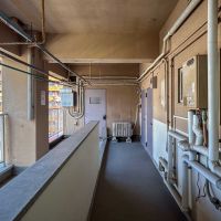 文京区白山の賃貸物件/古いですが、雰囲気のある共用部